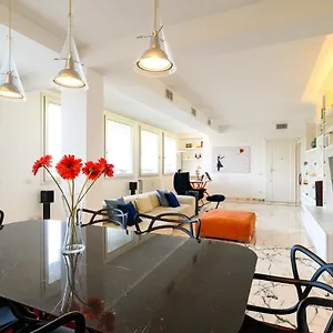  Appartamento Peaceful Penthouse With Garage By Ndp Rent Italia